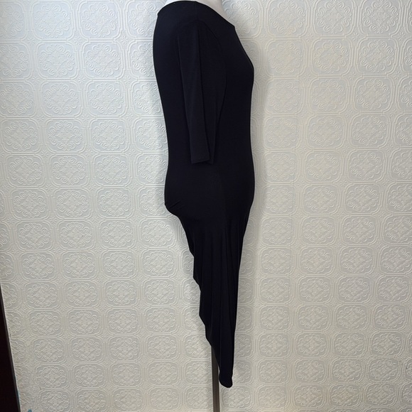 Steal Your Attention Black Bodycon Dress, Size M NWT
Lulus - Picture 9 of 14